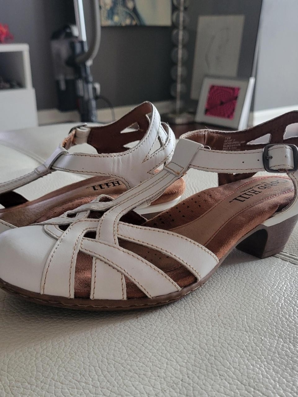 Cobb Hill by New Balance White Leather Sandals